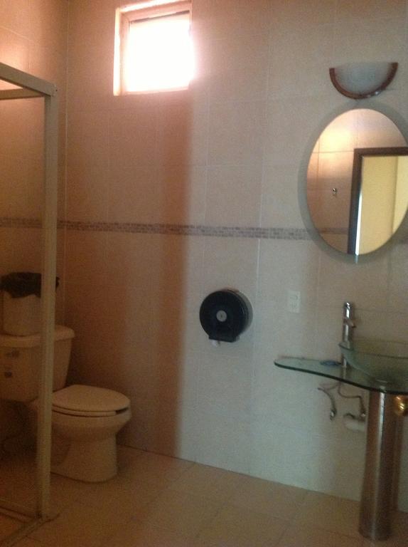 Hotel Genoves サン・ファン・デ・ロス・ラゴス 部屋 写真